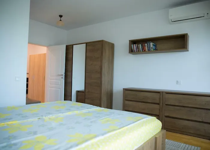 Sonia Saints Constantine and Helena